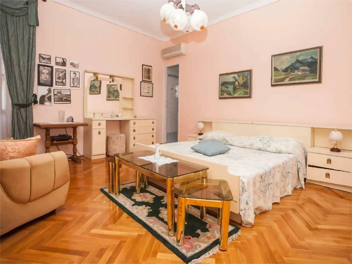 Apartment Carera Ровинь