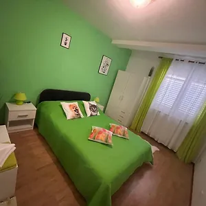 Apartman Bajo Ровинь